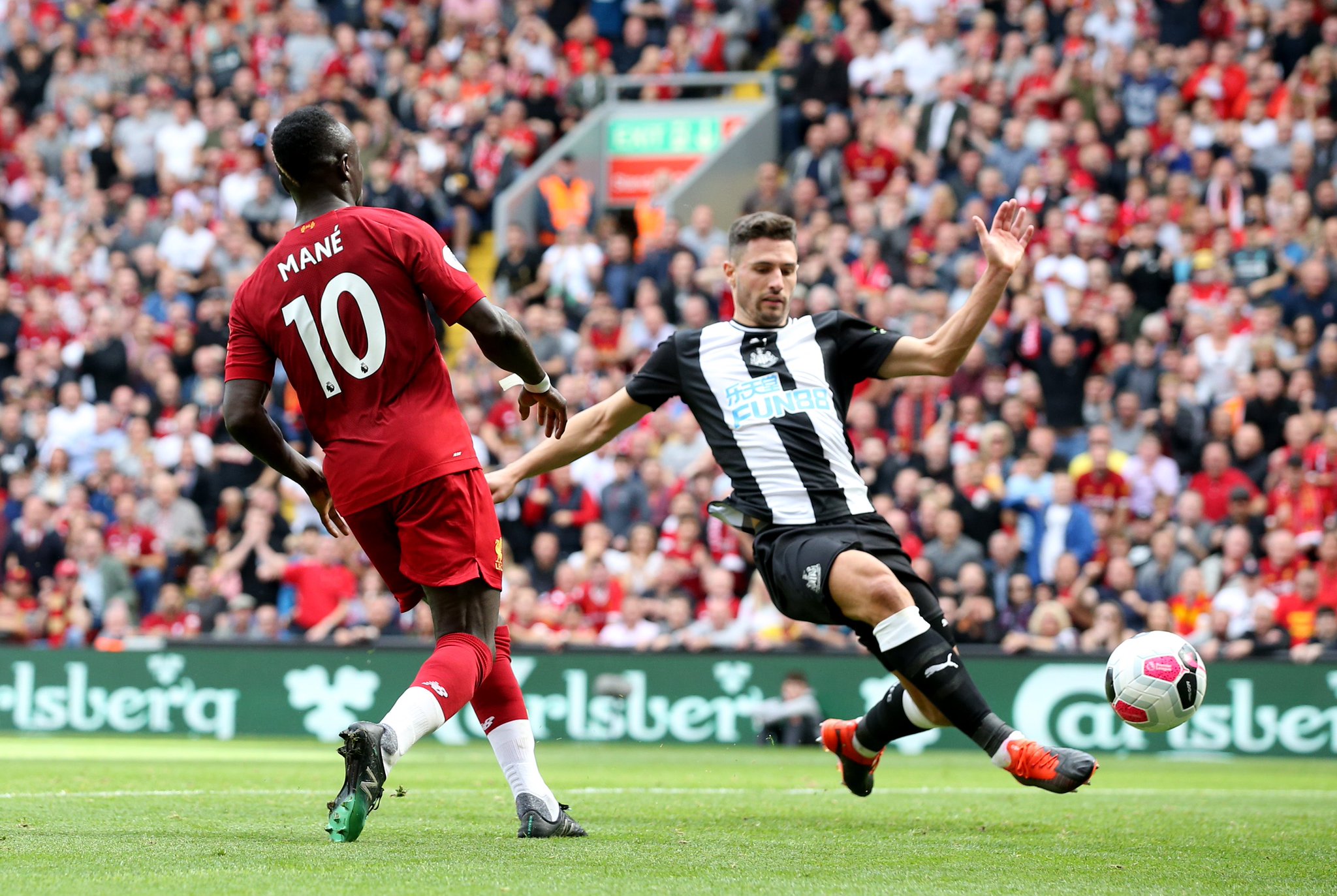 滑跪本身是 滑跪本身是