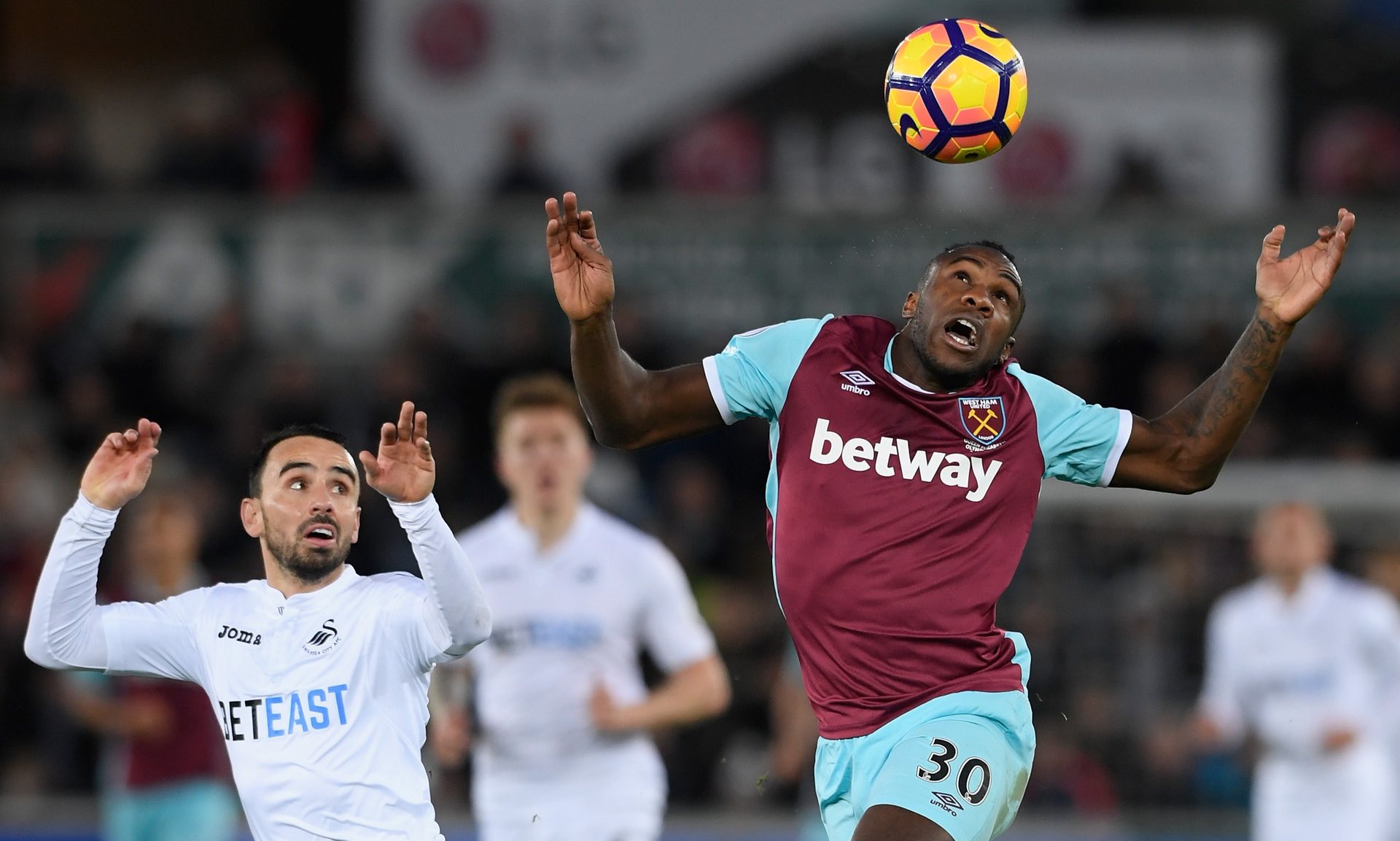 區足球發展 區足球發展